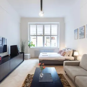  Apartment Luxury Apartment On Old Town Square Czech Republic